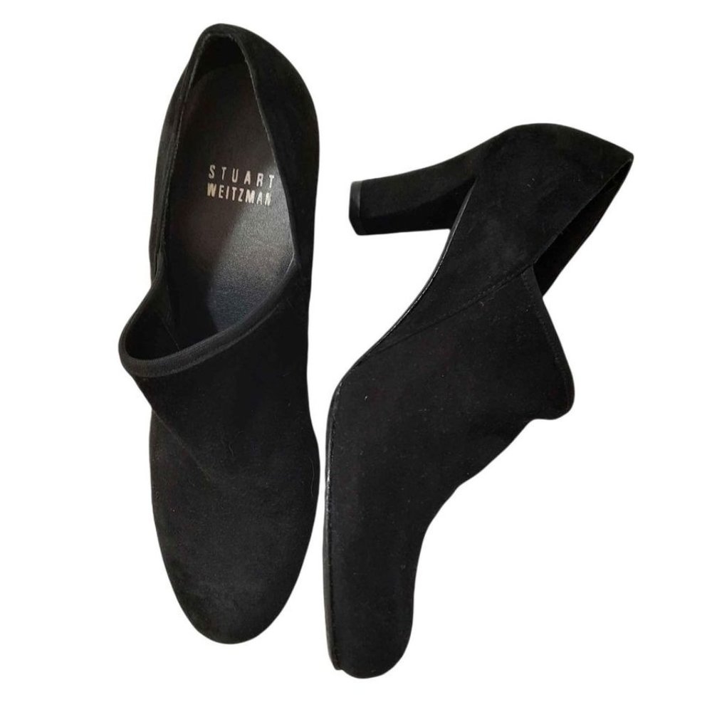 🔥SOLD-Comfortable Suede Slip-on by Stuart Weitzman Sz. 5.5